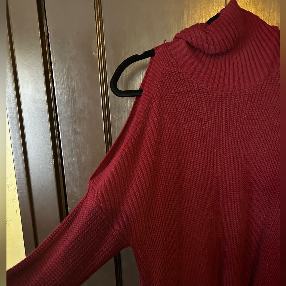 JustFab Fall Cut Out Knit Sweater